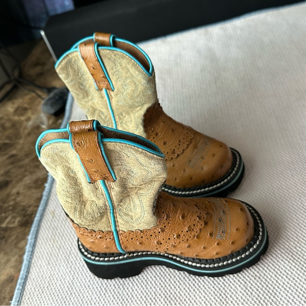 Arita flat baby western boot kids size 8 - Picture 3 of 11